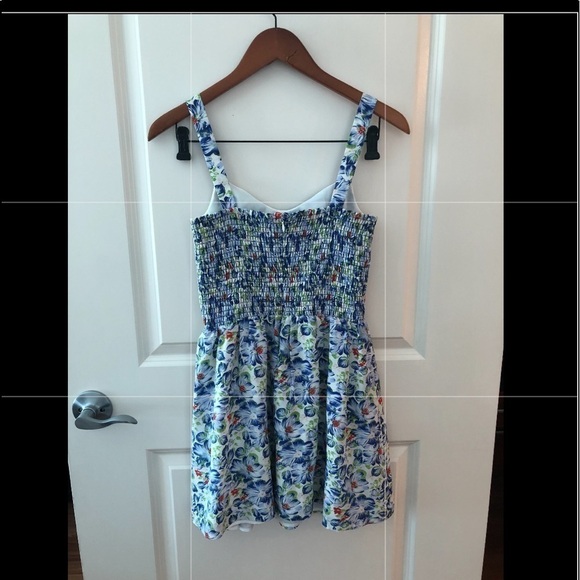 Joie Silk Latelle Porcelain Smocked Dress Size XS - Picture 14 of 16